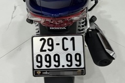 Thị trường - Tiêu dùng - 3 chiếc xe máy biển ngũ quý "siêu độc", có chiếc bán giá 900 triệu, đắt ngang ô tô sang