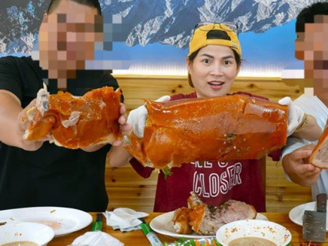 Sức khỏe đời sống - Chuyên gia nói gì về việc 'thánh ăn' Nga Sumo có thể ăn gần hết cả con lợn quay?