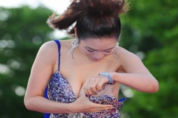 Thời trang - 1001 sự cố rách váy, sơ hở đồ bảo hộ của mỹ nhân Hàn gây "chấn động"