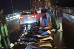 Tin tức trong ngày - Tin tức 24h qua: Công an nổ súng trên cầu Rạch Miễu, bắt 31 đối tượng trang bị súng