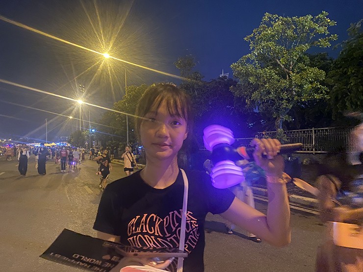 Anh Thư cảm thấy vui và hạnh phúc khi được tham dự đêm nhạc