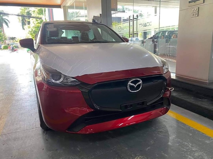 Mazda2 2024 rục rịch về đại lý, đợi ngày ra mắt khách hàng Việt - 1