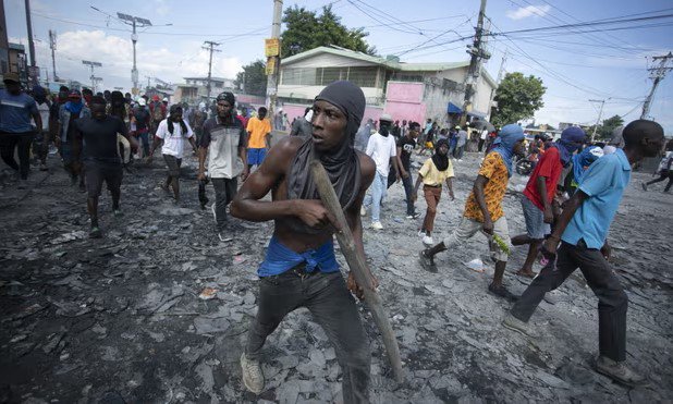 Đảo quốc vùng Caribe đang rơi vào tình trạng bất ổn. Ảnh: AP