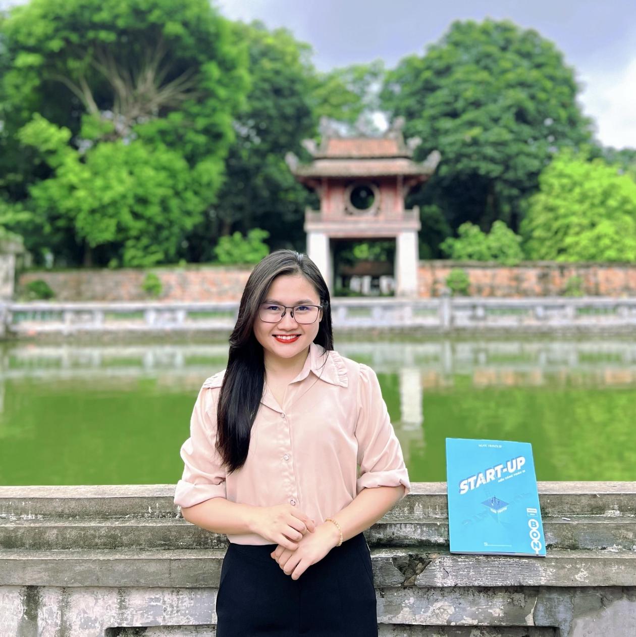 Ngọc Huyền – Cô giáo trẻ 9x xinh đẹp, tài giỏi - 1