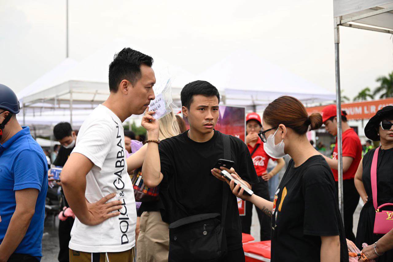  Vé VIP AA được chào bán từ 30 đến 40 triệu đồng/cặp