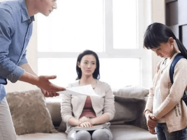 Giáo dục - du học - Cha mẹ bạo hành bằng lời nói, con mang "sẹo" tâm hồn