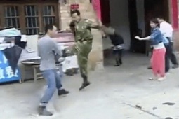 Phi thường - kỳ quặc - Chú rể chứng kiến cảnh vợ động kinh ngay đêm tân hôn, 1 năm sau lại biết thêm bí mật động trời