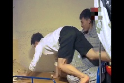 Clip hài hước - Sống trong "ký túc xá bất ổn" sẽ thế nào?