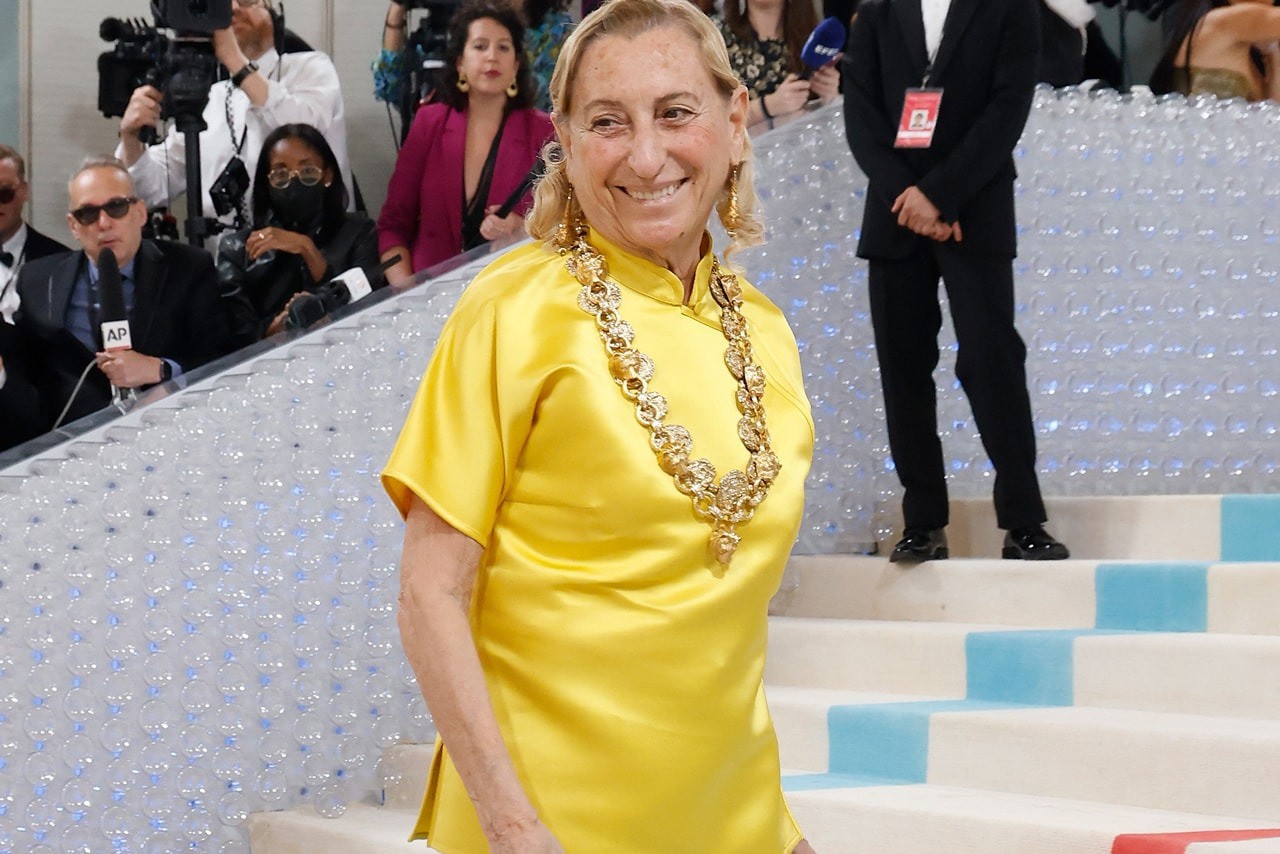 "Ông lớn thời trang" Prada đạt lợi nhuận đáng kinh ngạc - 1