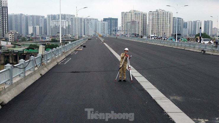 Toàn cảnh tăng tốc thi công cầu hơn 2.500 tỷ đồng vượt sông Hồng - 4