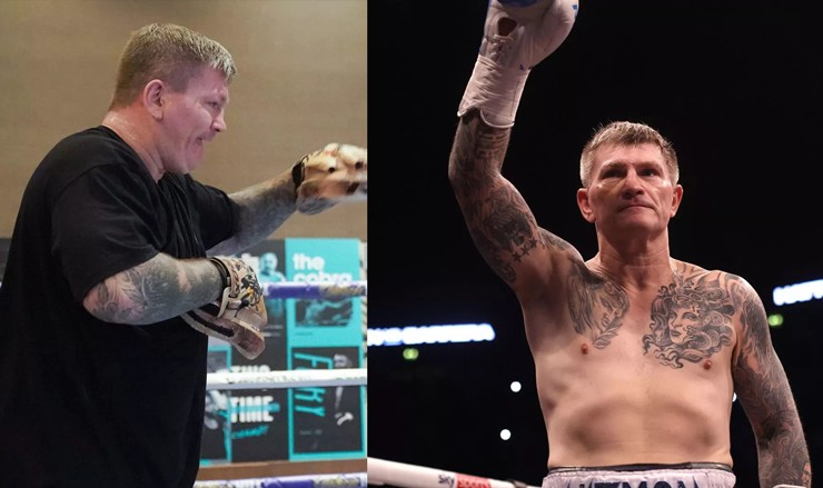 1. Ricky Hatton - (Boxing). Hatton có quá trình thay đổi cân nặng trong suốt sự nghiệp và khi giải nghệ, võ sỹ người Anh tăng cân khủng khiếp. Chỉ khi tập luyện cùng Tyson Fury và con trai Campbell, người đàn ông nổi tiếng mới lấy lại được vóc dáng cân đối.
