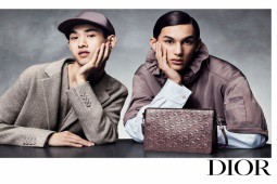 Chiến dịch của Dior dành cho nam tôn vinh nhà thiết kế Yves Saint Laurent