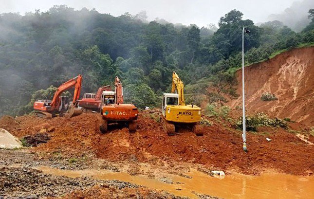 Khu vực sạt lở đất khiến 4 người tử vong trên đèo Bảo Lộc