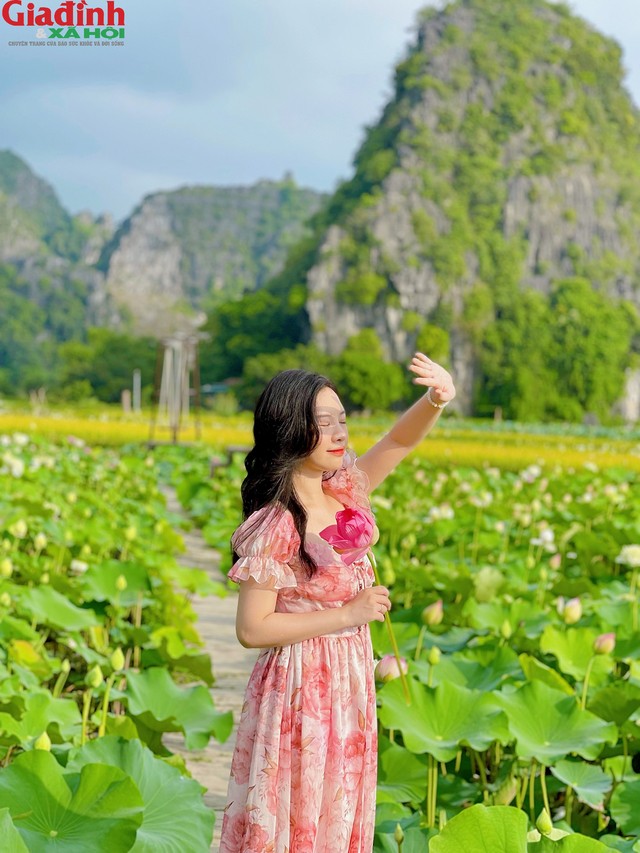 Để ngắm trọn vẹn cảnh đẹp ở đây, bạn nên đến vào buổi sáng sớm nhé