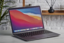 Thời trang Hi-tech - MacBook Air M1 VN/A có giá mới ngay đầu tháng 8/2023