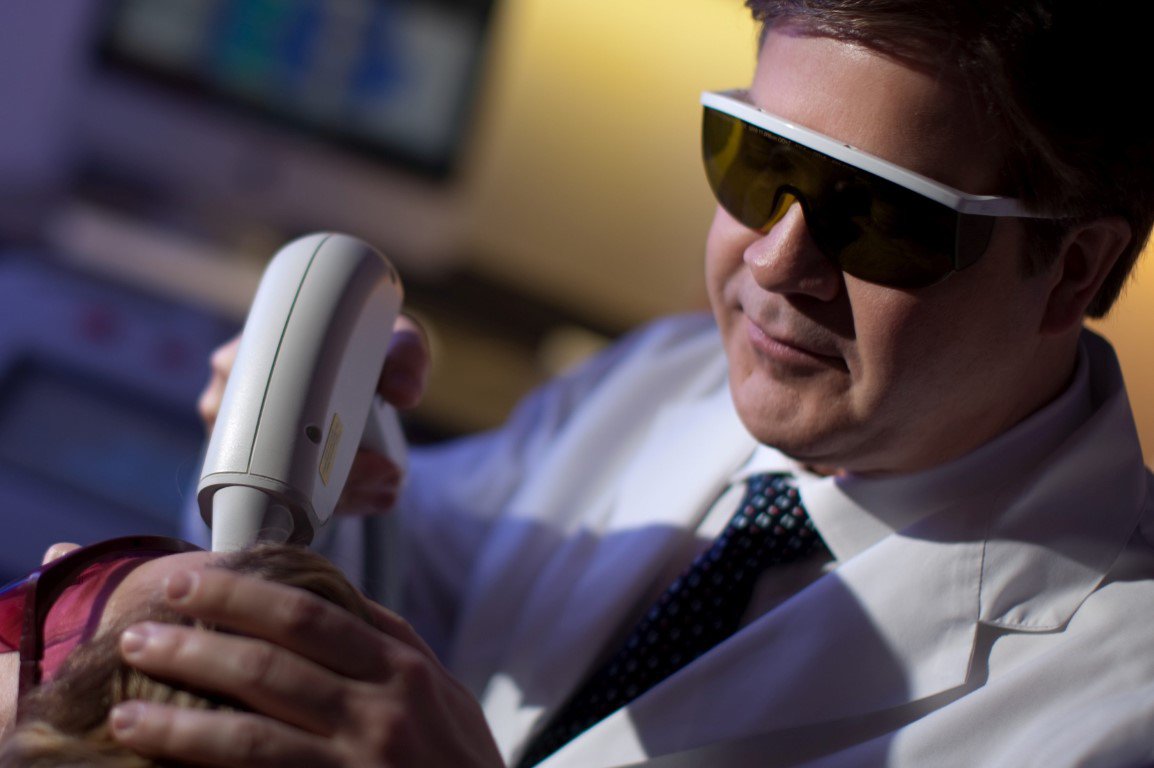 Những phương pháp làm gọn gàng lông, râu, tóc giúp càng gọn gàng, sáng láng - 5