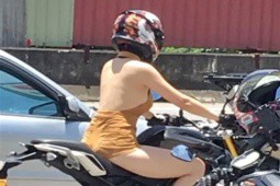Nhiều cô gái mặc bikini, váy nữ sinh lái moto đi khắp phố gây tranh cãi