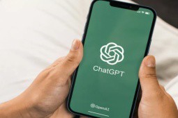 Apple bí mật thử nghiệm chatbot AI, ”ăn theo” ChatGPT
