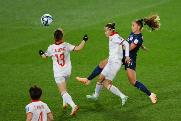 Tuyển nữ Việt Nam trong trận đấu với Hà Lan. Ảnh: FIFA
