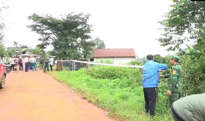 Lực lượng chức năng phong tỏa khu vực nguy hiểm