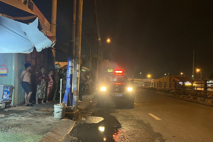 Lực lượng chức năng xử lý hiện trường