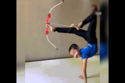 Clip hài hước - "Hoa mắt chóng mặt" với clip trẻ thể hiện tài năng