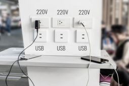 Công nghệ thông tin - Tại sao FBI cảnh báo sạc điện thoại tại sân bay, siêu thị là nguy hiểm?