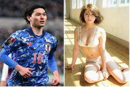 ”Thần đồng bóng đá” Nhật Bản dù kém sắc vẫn hạ gục ”nữ thần bãi biển”