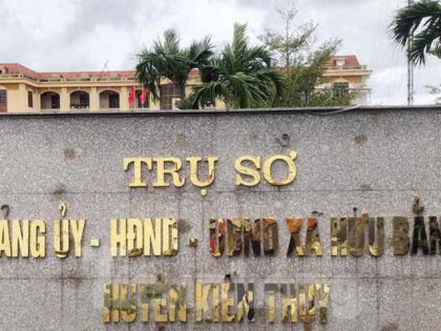Phê bình Chủ tịch xã bỏ nhiệm sở đi du lịch Đà Nẵng