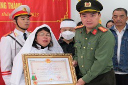 Tặng Huân chương Bảo vệ Tổ quốc hạng Ba cho 3 chiến sỹ CSGT hy sinh