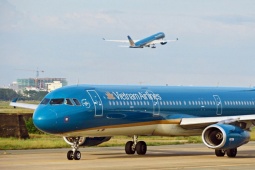 Kinh doanh - Doanh thu cải thiện nhưng Vietnam Airlines tiếp tục lỗ quý thứ 14 liên tiếp