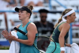 Thể thao - 2 mỹ nhân tennis chưa ra sân đã gây ồn ào: Thi đấu xong là "bơ nhau"