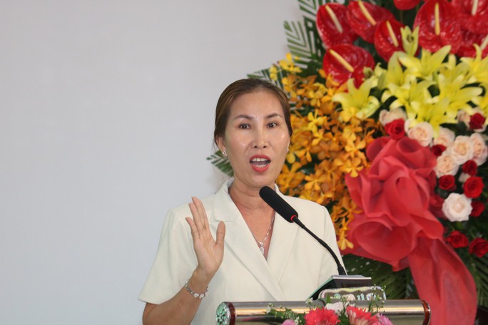 Bà Huỳnh Thị Bích Huyền, Chủ tịch HĐQT Công ty Xuất nhập khẩu Ngọc Quang Phát, nêu khó khăn khi giá lúa tăng