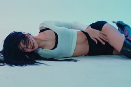 Làm đẹp - Bất ngờ bí quyết giữ body "hot nhất SVĐ Mỹ Đình" của Lisa (BLACKPINK)