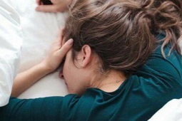 Đang ngủ, bé gái 13 tuổi suýt đột tử vì mắc bệnh hiếm gặp