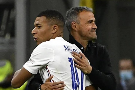 Luis Enrique gây sốc định từ chức ở PSG: Lý do không phải vì Mbappe?