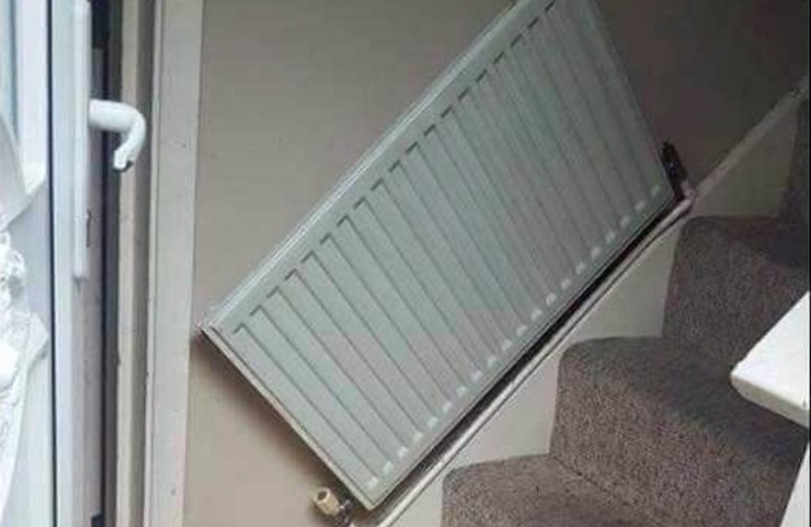 Bộ tản nhiệt bị nguyền rủa.

