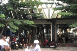 Pháp luật - Mâu thuẫn tính tiền karaoke, 1 khách bị nhân viên chém tử vong