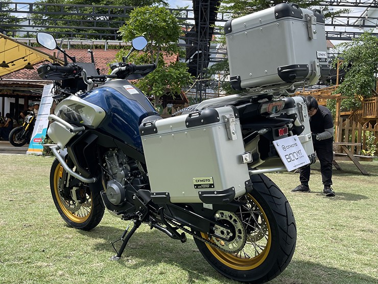 Bộ đôi xe mô tô phân khối CF thế hệ mới ra mắt tại tại Việt Nam - 12