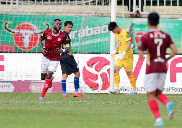 Trực tiếp bóng đá HAGL - TP.HCM: Vỡ òa chiến thắng (V-League) (Hết giờ) - 2
