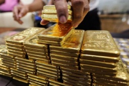 Kinh doanh - Giá vàng hôm nay 6/8: Đà tăng nhẹ cuối tuần không "cứu" được một tuần lao dốc