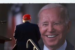 Thế giới - Ông Trump tuyên bố điều sẽ làm với ông Biden nếu đắc cử
