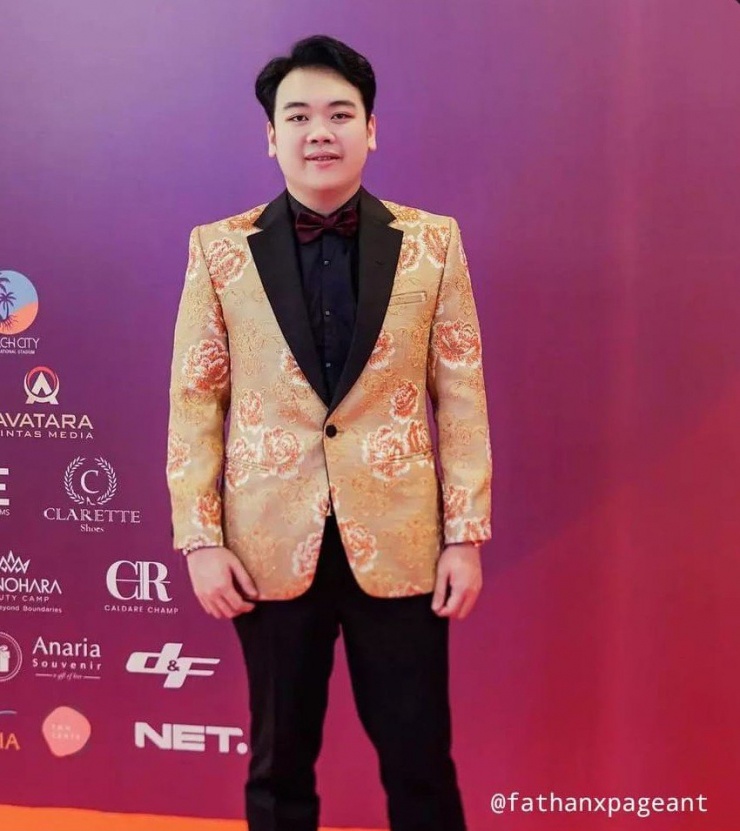 Chủ tịch Hoa hậu Hoàn vũ Indonesia bị tố ép thí sinh khỏa thân - 1