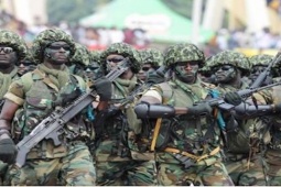 Thế giới - Cựu quan chức Nigeria cảnh báo rắn Niger khi thời hạn chót "tối hậu thư" trôi qua