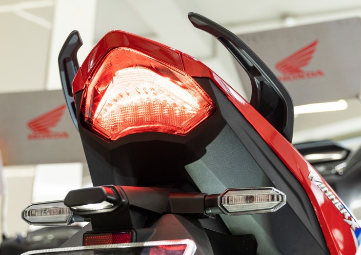 Bảng giá Honda Winner X đầu tháng 8/2023, giảm sốc 15 triệu đồng - 9