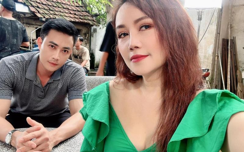 Cô bán trà đá "đong đưa" nhất phim Việt: "Cái lẳng lơ của tôi đáng yêu lắm" - 2