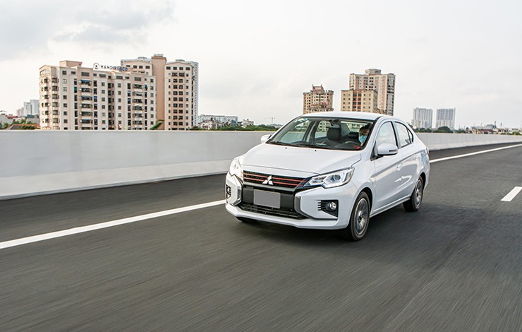 Giá xe Mitsubishi Attrage tháng 8/2023, hỗ trợ 100% phí trước bạ và quà tặng - 12