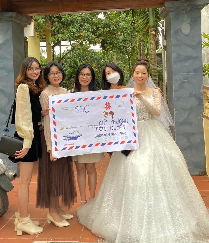 Phong bì mừng cưới chuẩn &#34;bà Tân Vlogs&#34; trở lại và lợi hại hơn xưa - 1