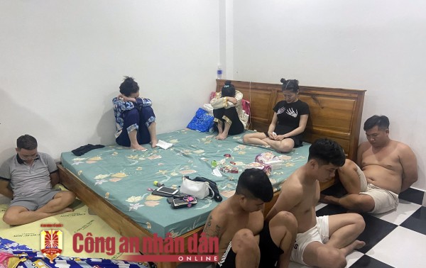 7 đối tượng sử dụng ma túy tại phòng số 68 của Bungalow Minh Khôi.
