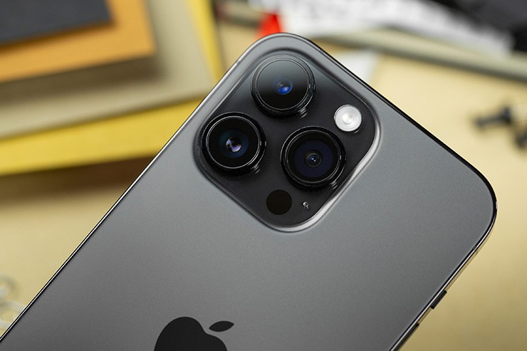 Apple mang tin vui cho những ai sẵn sàng chi tiền mua iPhone 15 Pro - 1